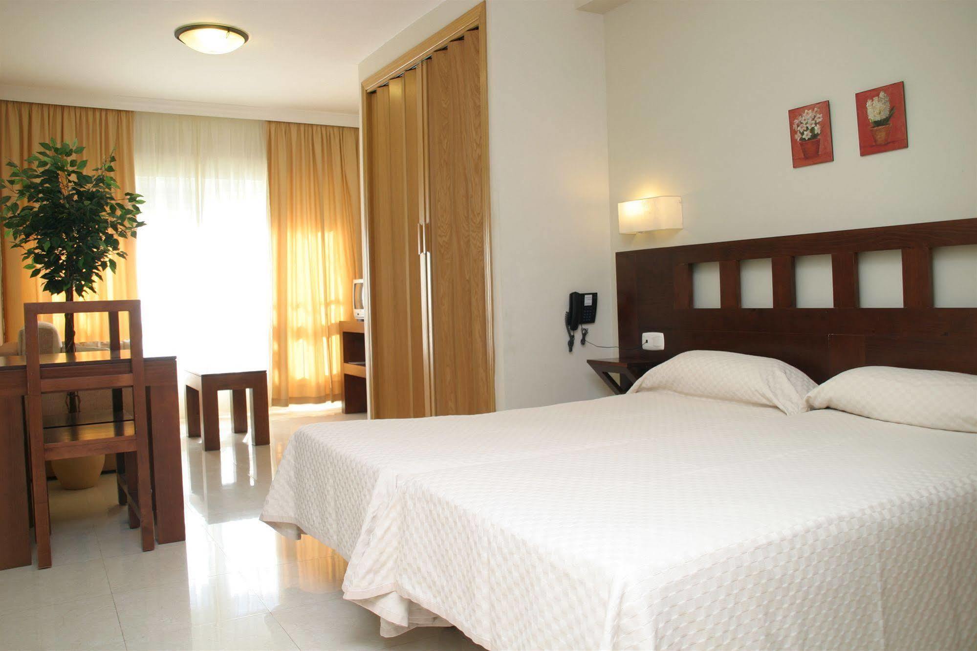 Apartamentos Turisticos Anoreta رينكون ذي لا مْبيكتوري المظهر الخارجي الصورة
